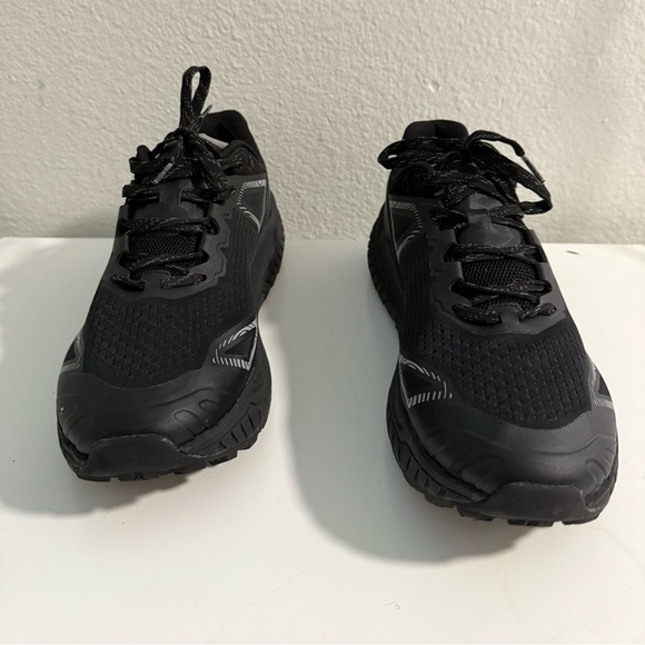 Hi-Tec Men's Black and Silver Athletic Shoes - Picture 3 of 8